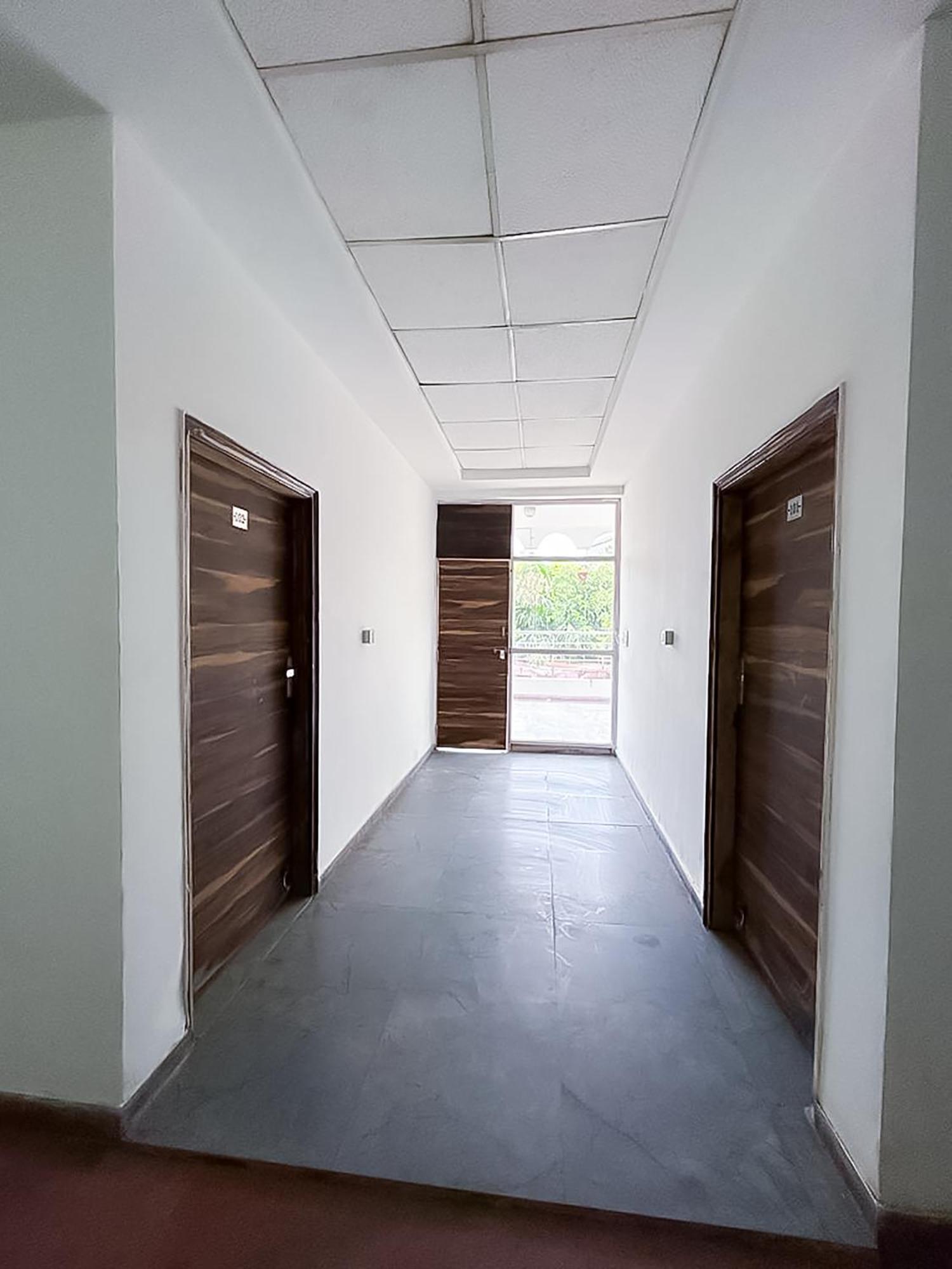 Hotel Js Garden - Near Jaypee Hospital Noida Buitenkant foto
